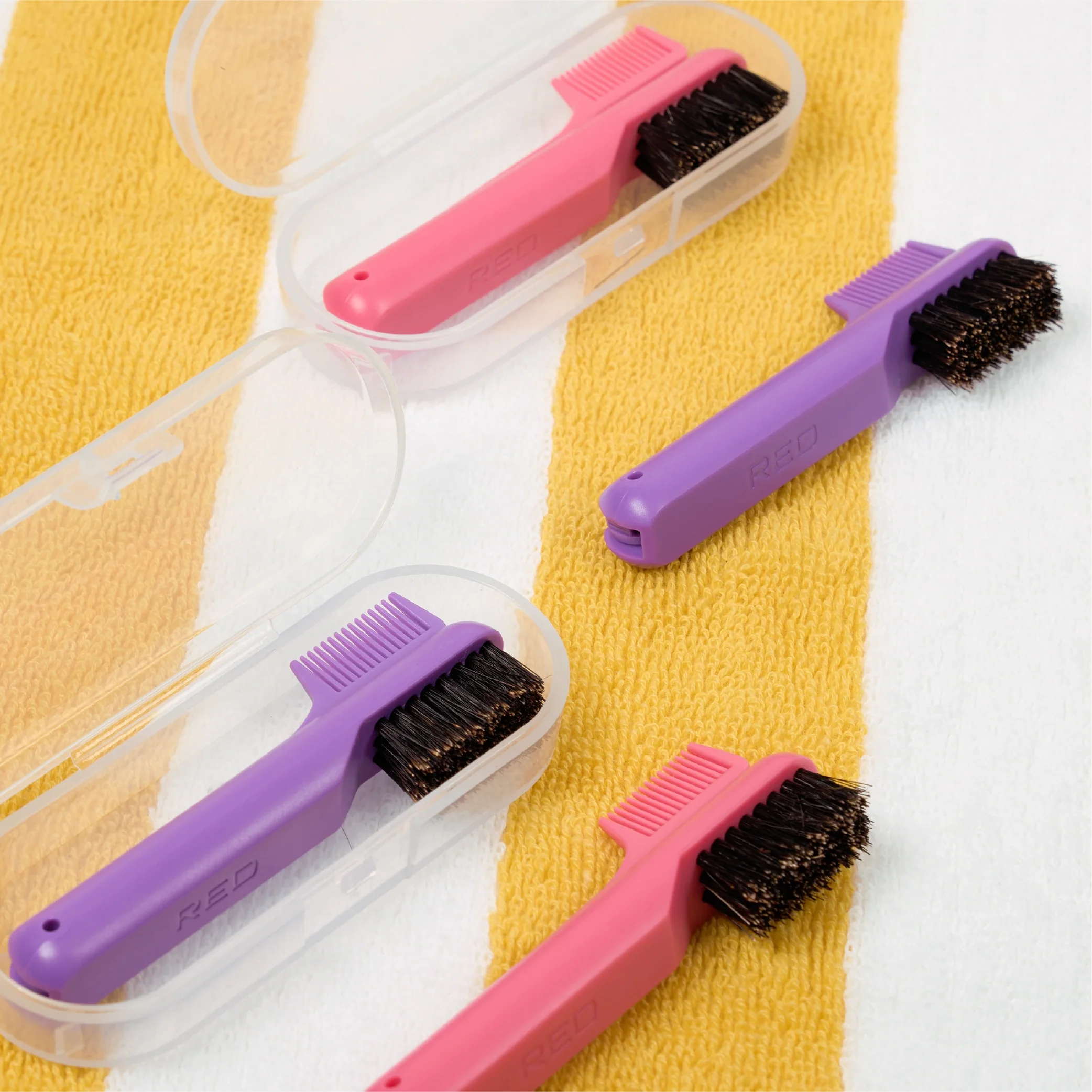 RED by KISS 2-in-1 Foldable Comb & Edge Brush w/ Travel Case - Image 9