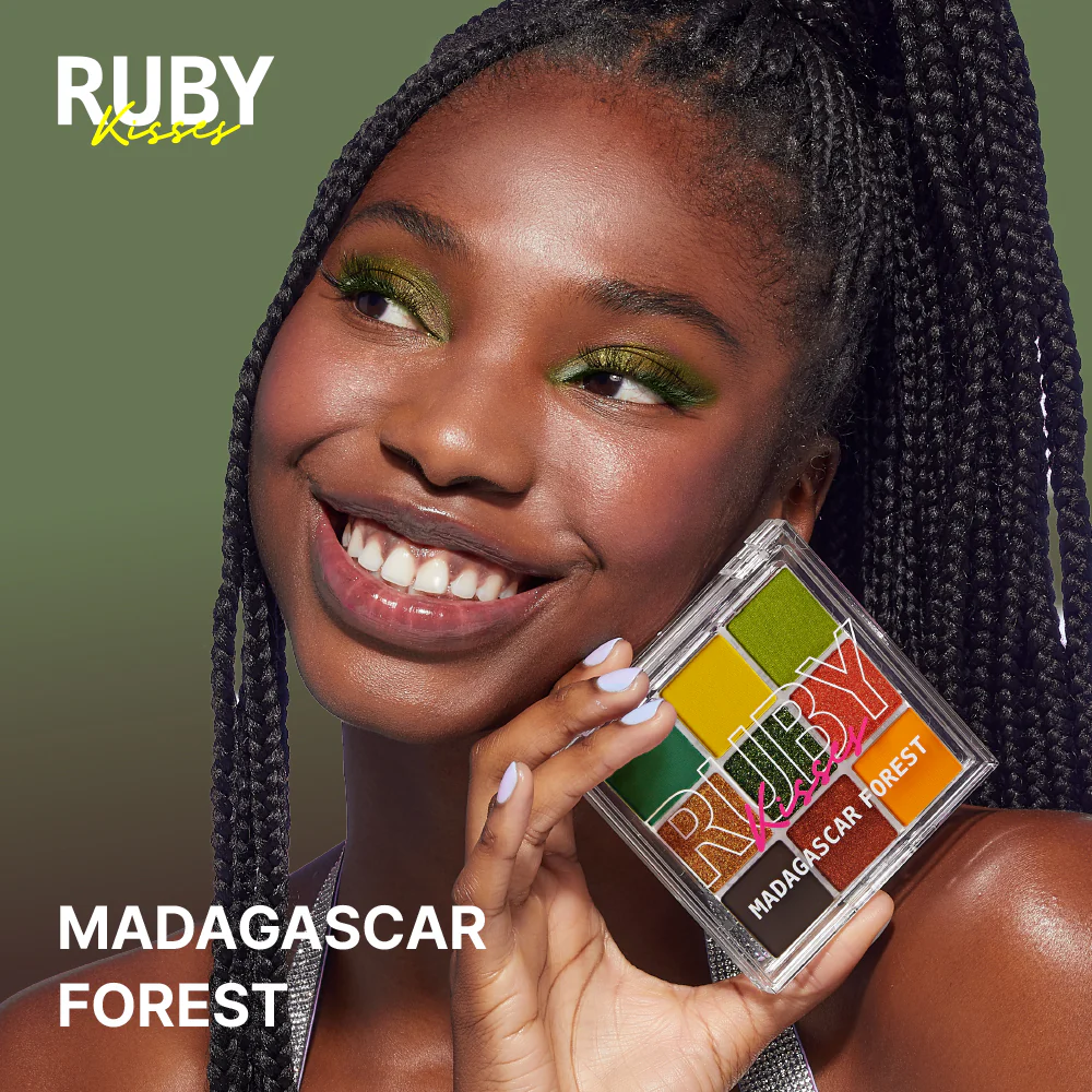 Ruby Kisses 2-in-1 Makeup Palette - Image 19