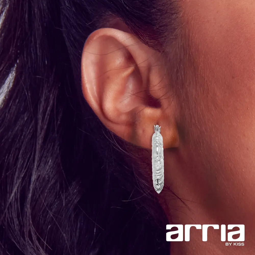 Arria Bamboo Heart Hoop Earrings in Gold Tone – 33mm - Image 12