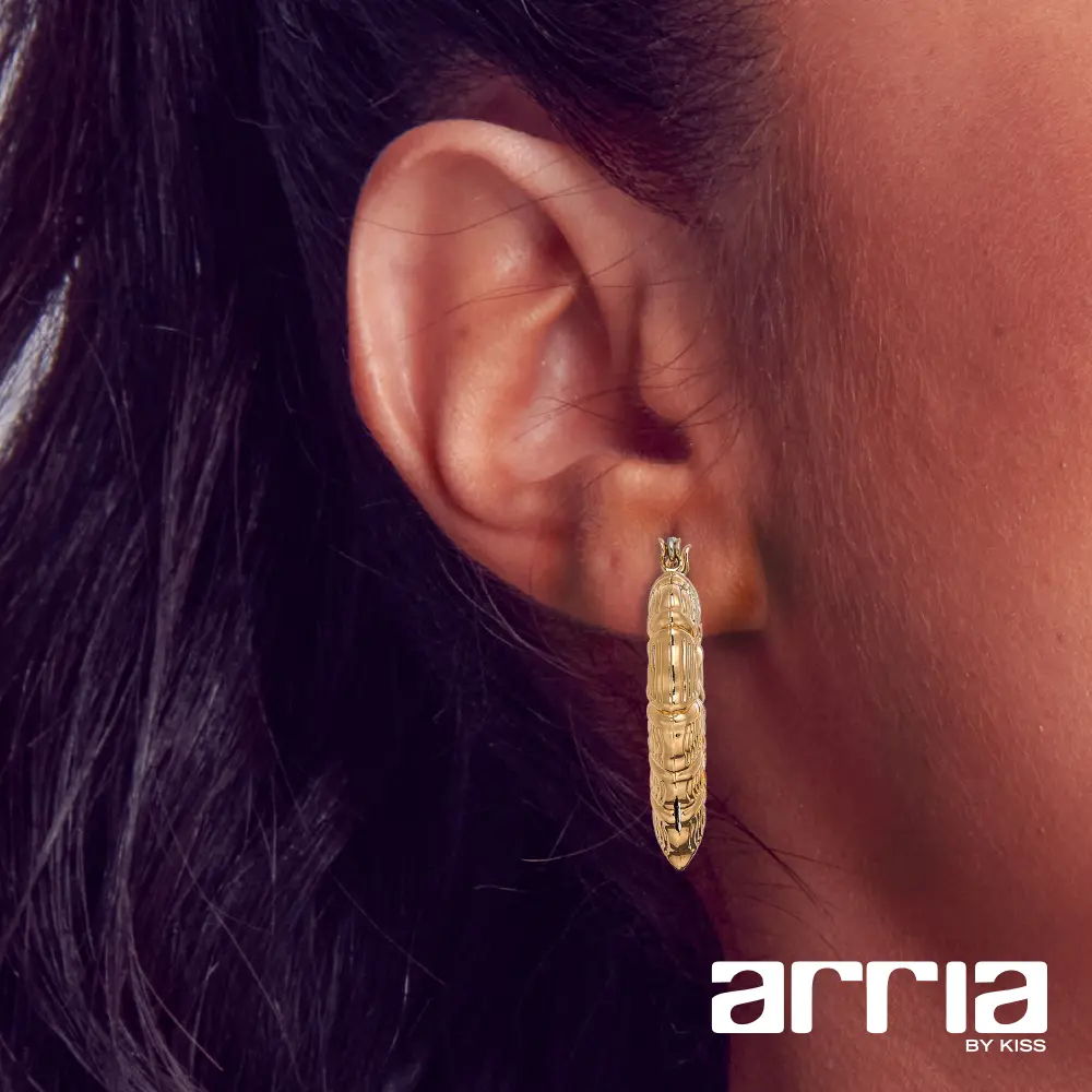 Arria Bamboo Heart Hoop Earrings in Gold Tone – 33mm - Image 5