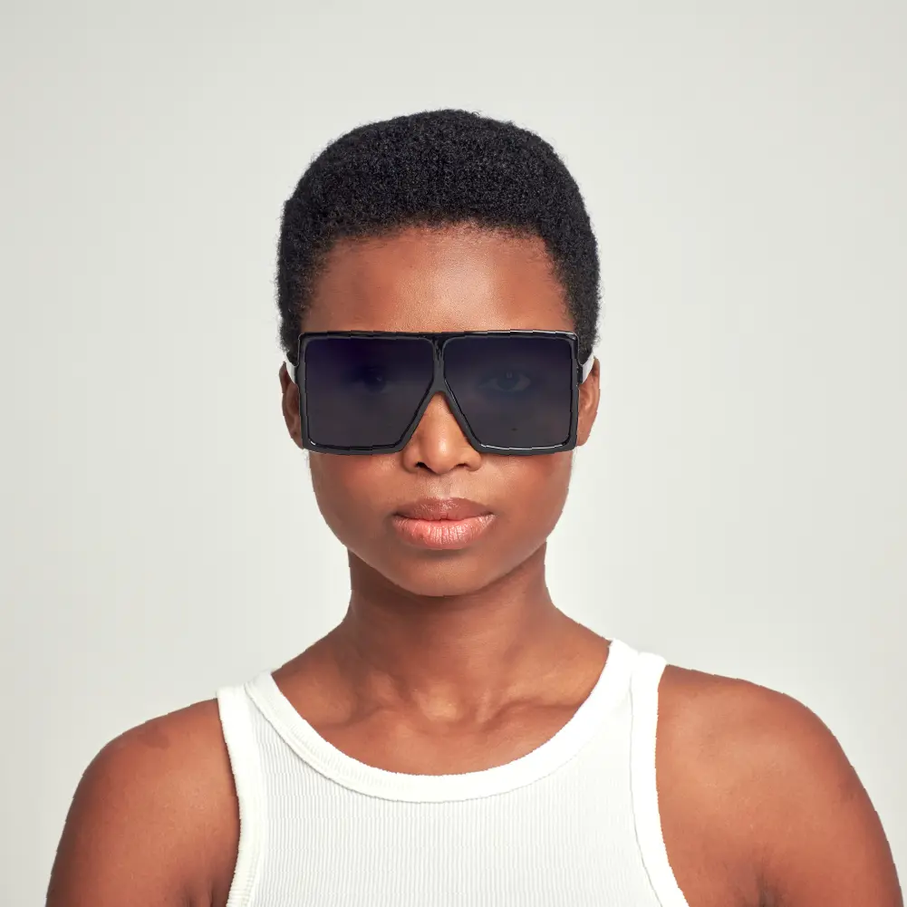 Mad Shade Bold Black Flat Top Frame with Black UV400 Lens – Oversized Retro Sunglasses for Unisex #08 - Image 3