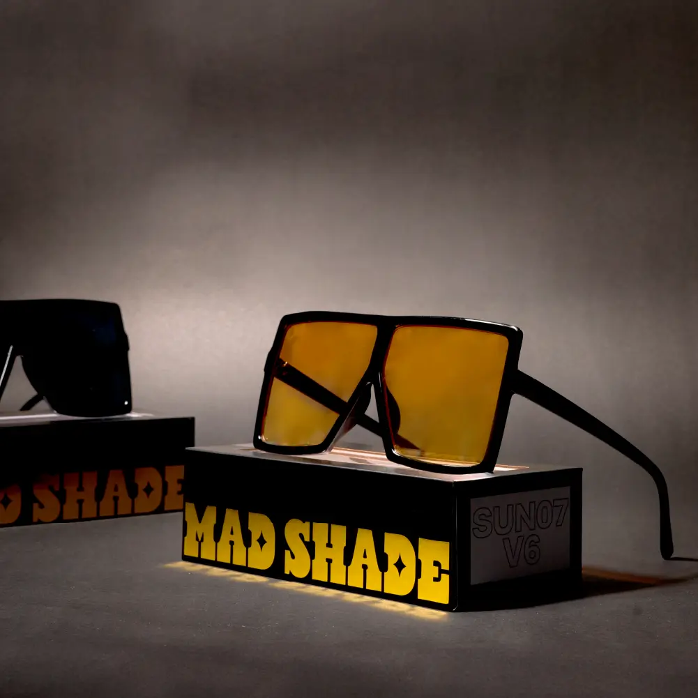 Mad Shade Bold Black Flat Top Frame with Orange UV400 Lens – Oversized Retro Sunglasses for Unisex #07 - Image 6