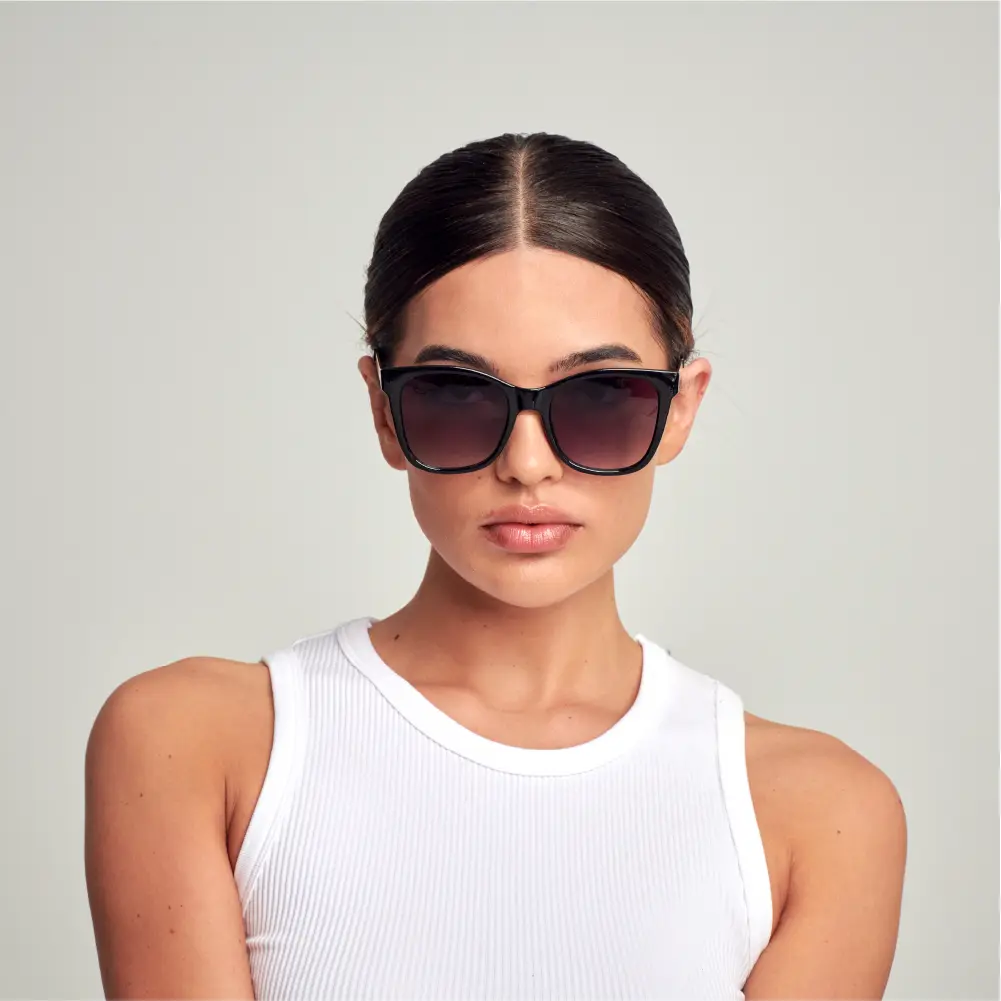 Mad Shade Bold Black Square Frame with Gold Arm Accent UV400 Lens – Oversized Retro 90s Inspired Shades #59 - Image 3