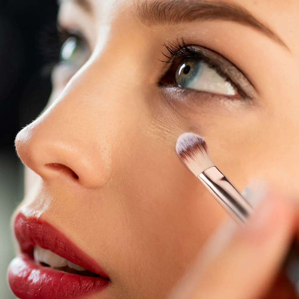 Kiss New York Dual Ended Concealer and Blending Makeup Brush - Image 5