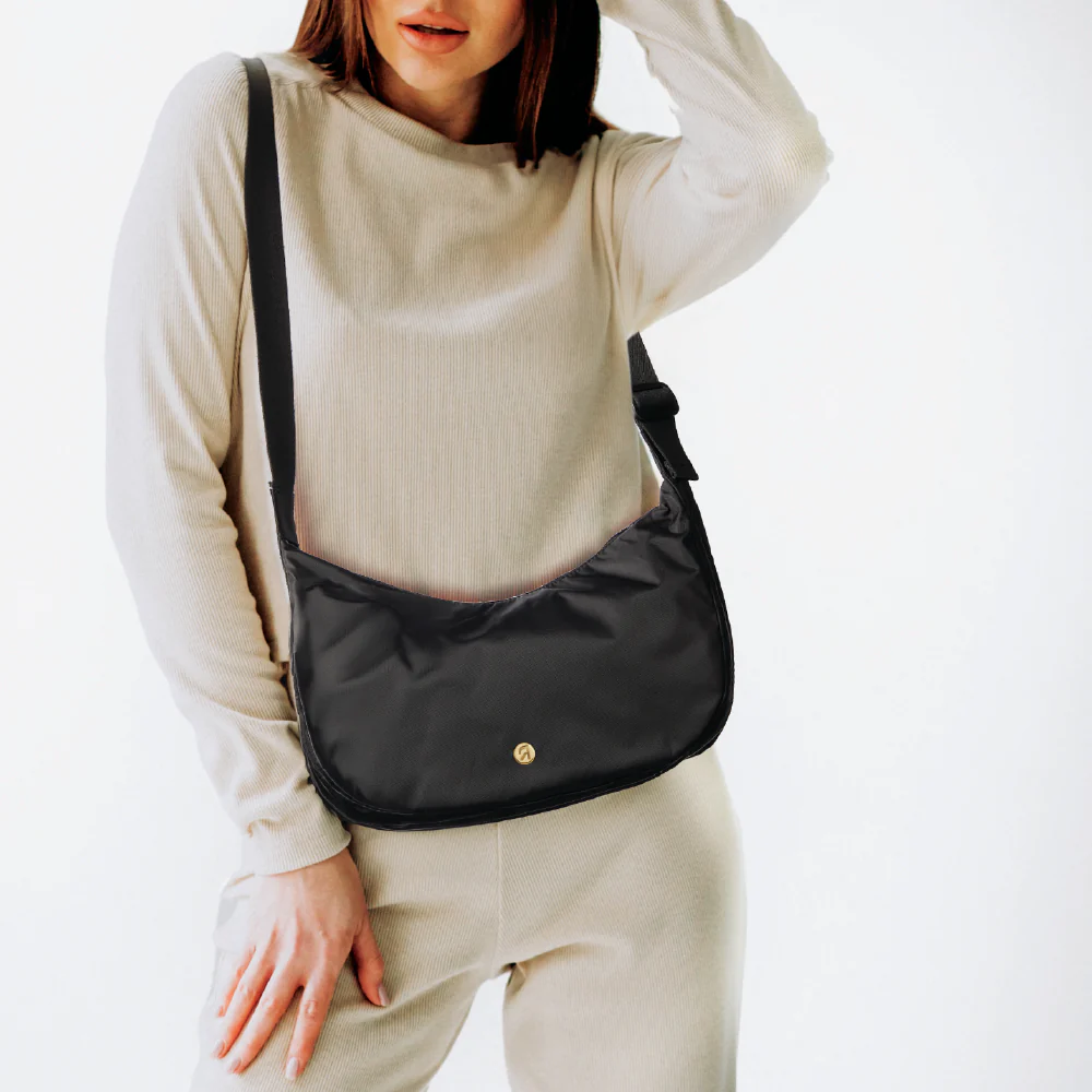 RED by KISS Everywear Large Crossbody Bag - Image 14