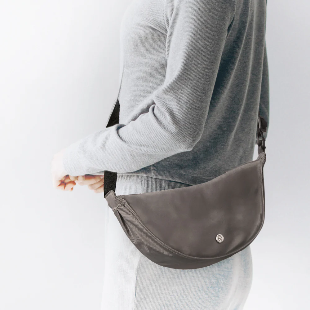 RED by KISS Everywear Small Crossbody Bag - Image 4