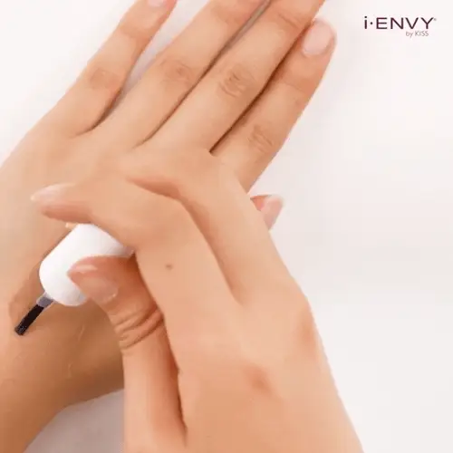 I-ENVY Eyebrow Sealer 24HR Lasting Waterproof Brow Top Coat - Image 2