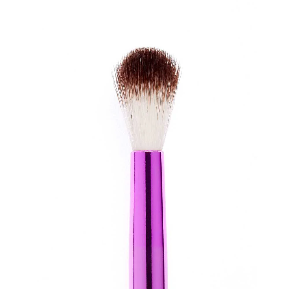 Ruby Kisses Eyeshadow Makeup Brush - Image 9