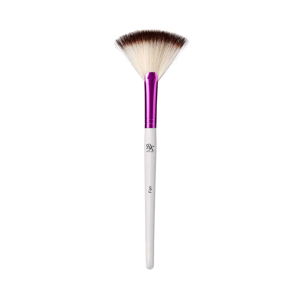 Ruby Kisses Face Makeup Brush - Image 18