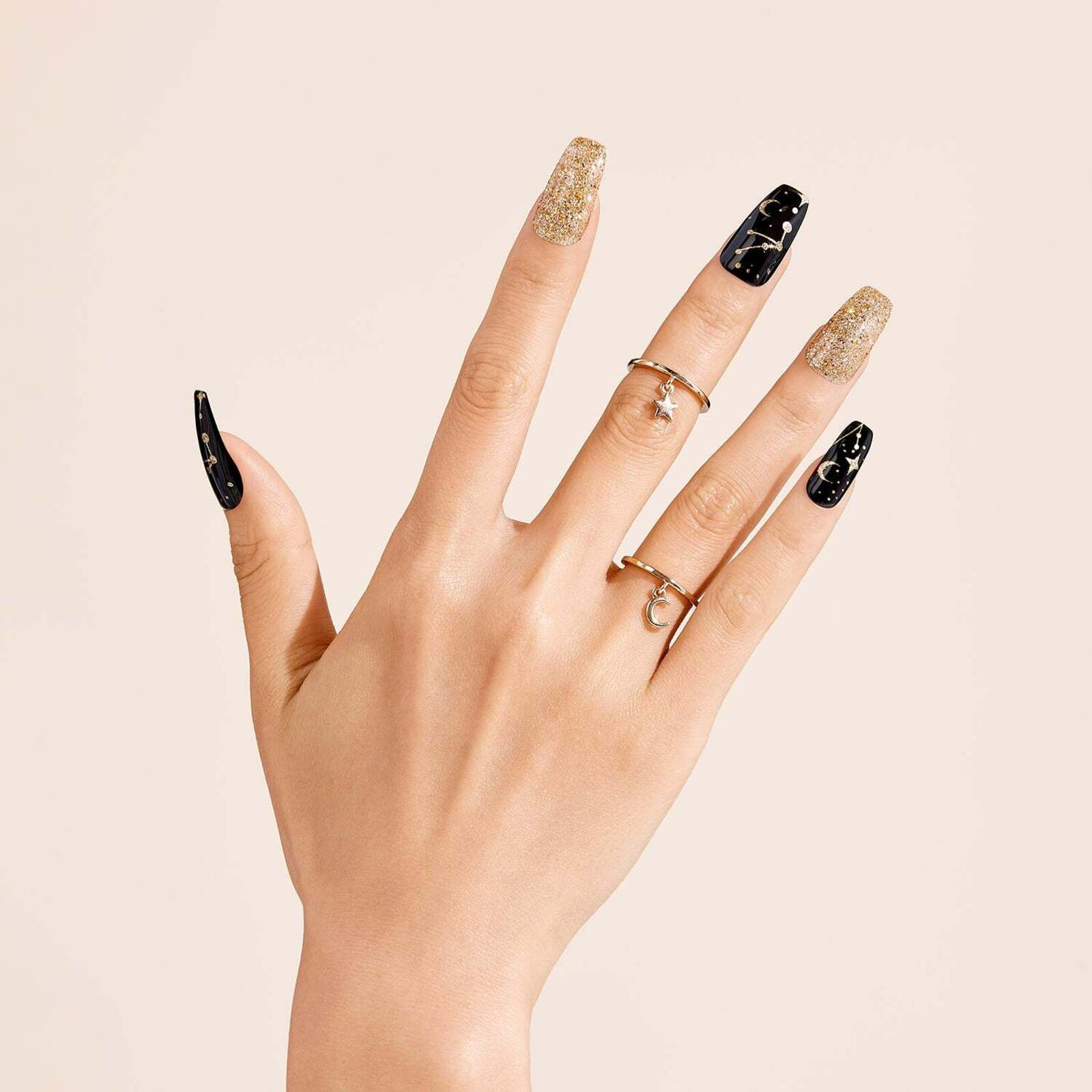 Gold Finger Gel Glam Design - Image 2