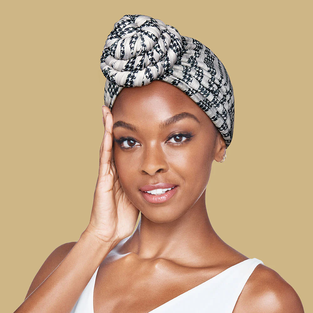 RED by KISS Glamour Premium Pre-Tied Top Knot Turban - Image 16