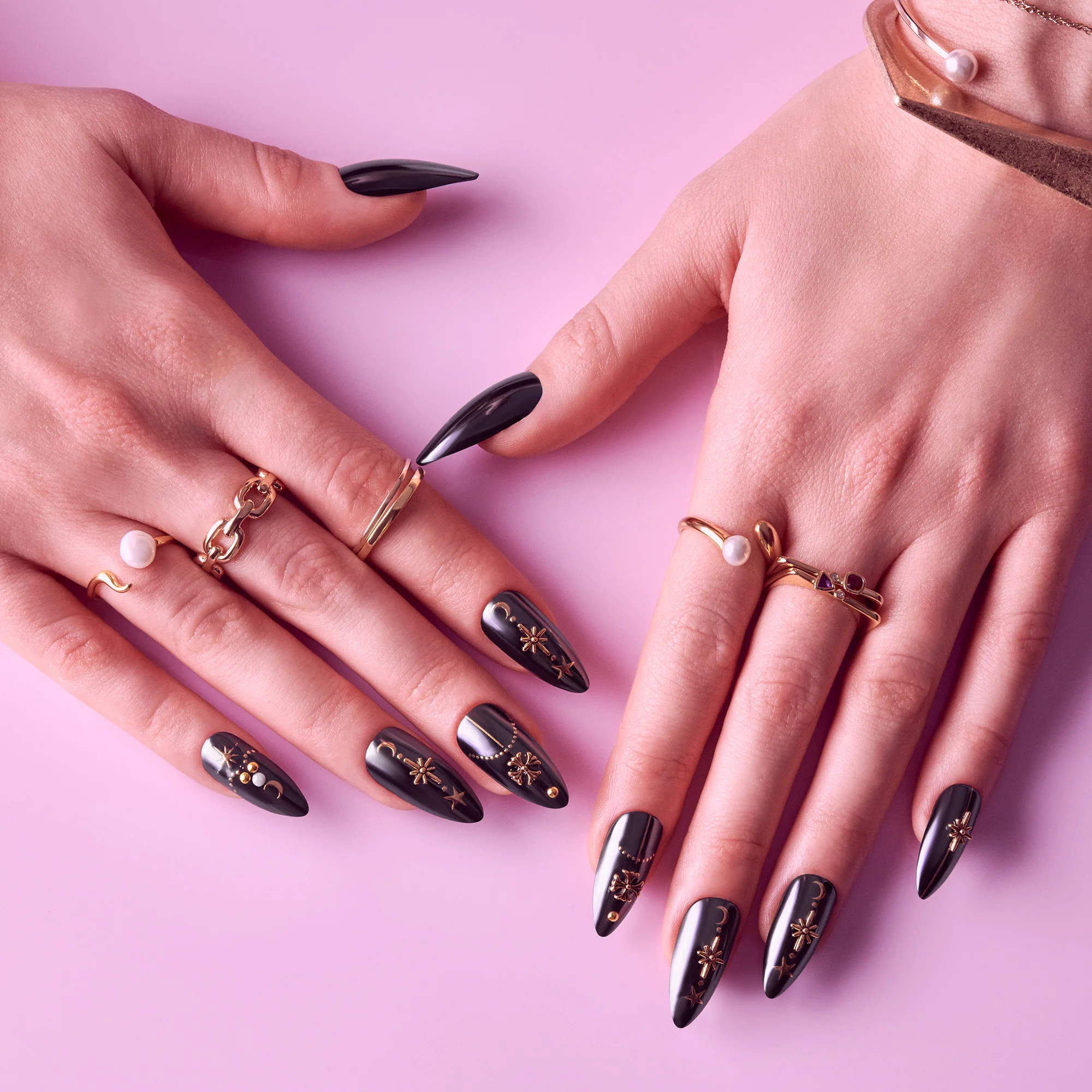 Gold Finger Glitzy 3D Handmade Press-On Nails – Black & Gold Celestial (Long Almond) - Image 7