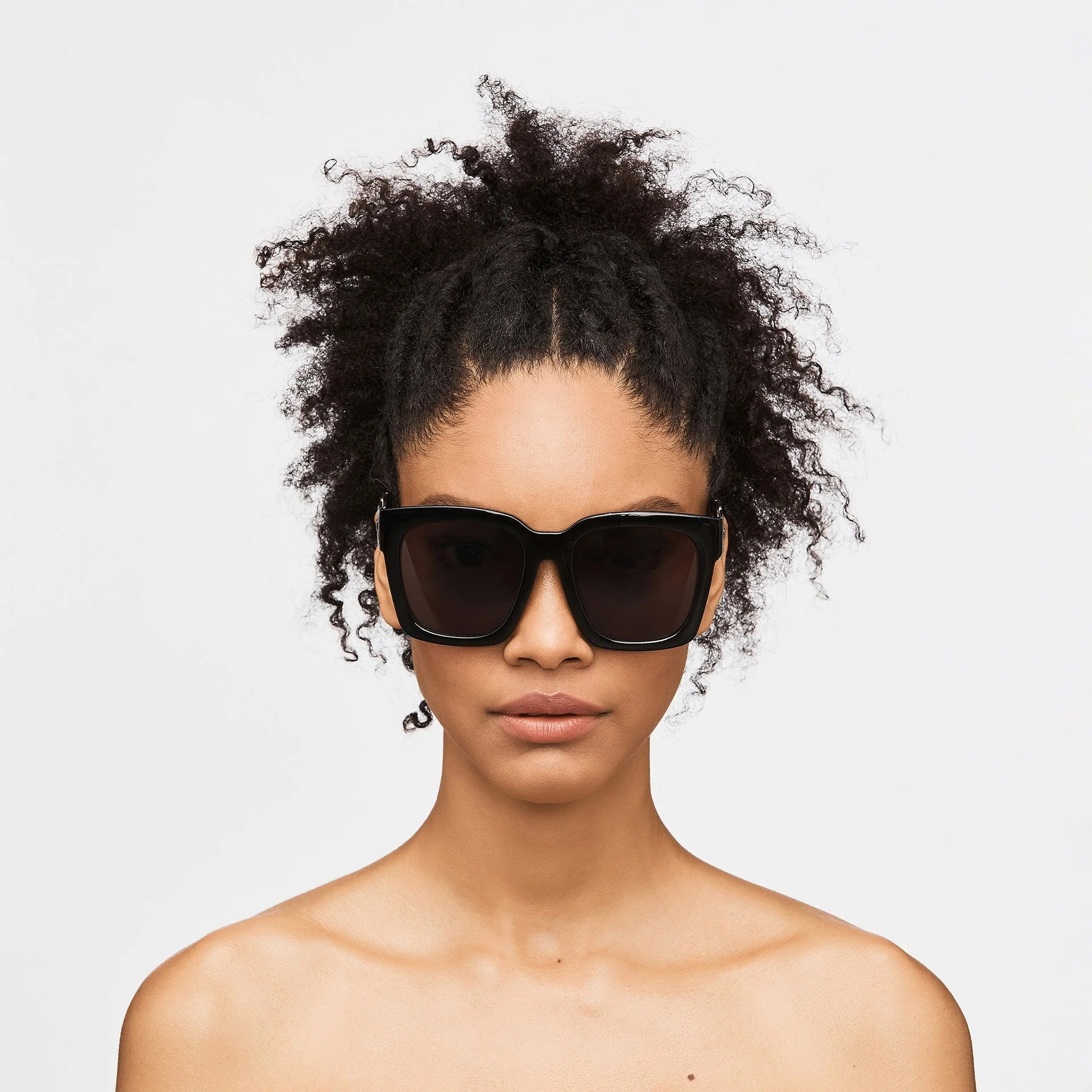 Mad Shade Gold Chain Detail Oversized Classic Square Sunglasses #15 - Image 2