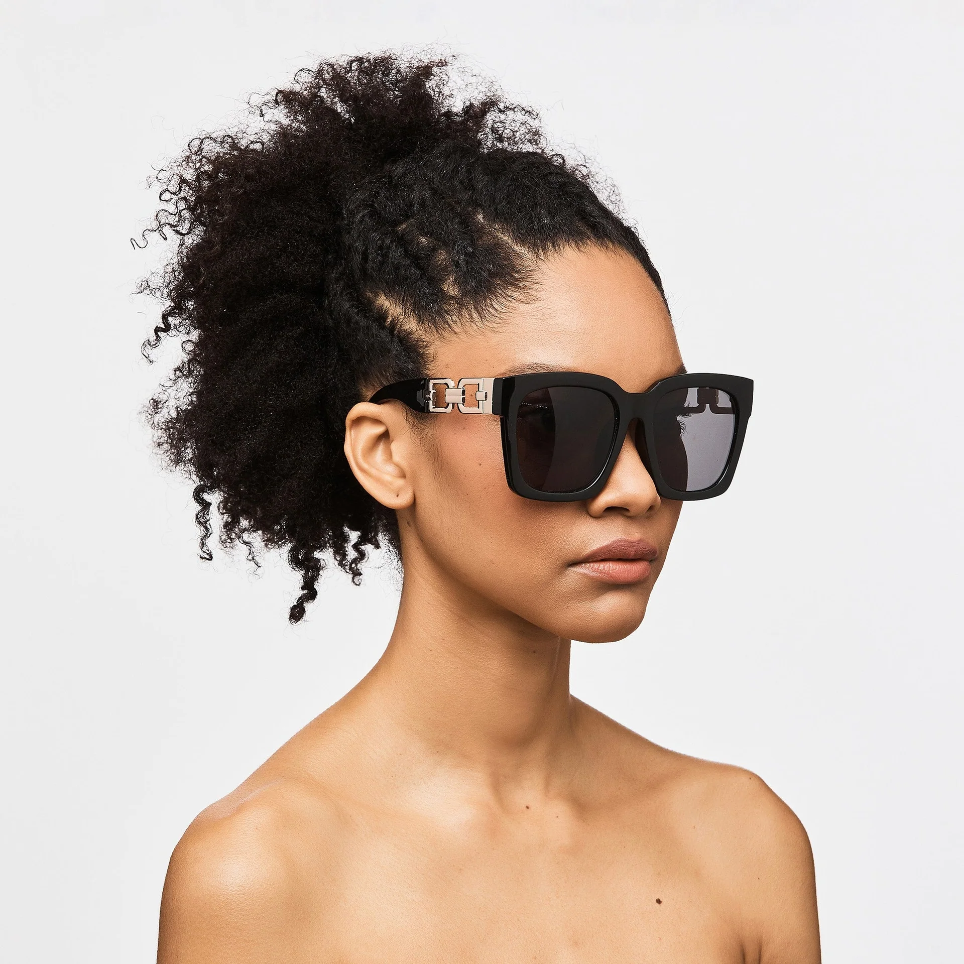 Mad Shade Gold Chain Detail Oversized Classic Square Sunglasses #15 - Image 3