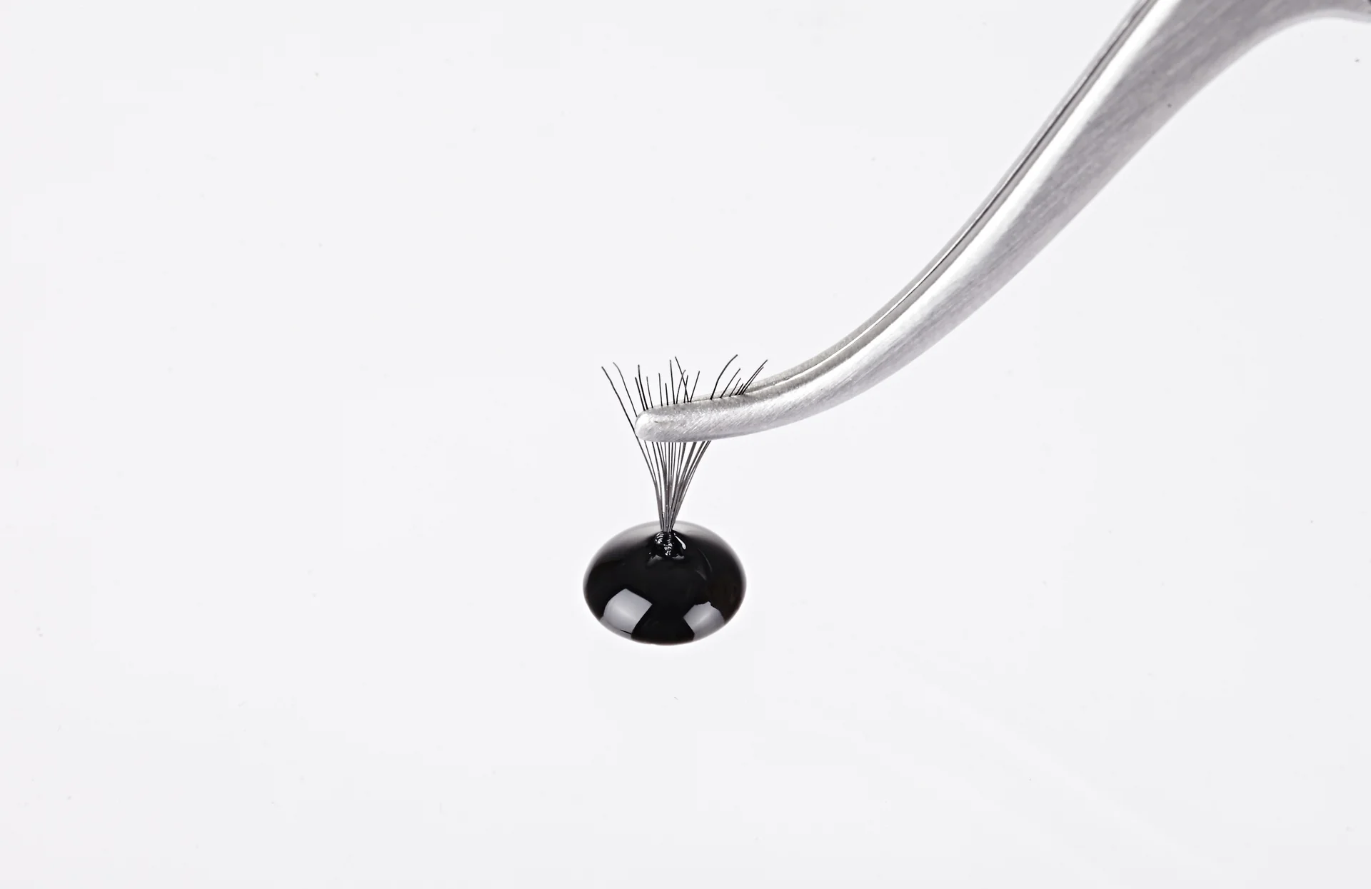 I-ENVY Mega Hold Individual Lash Glue Black - Image 3