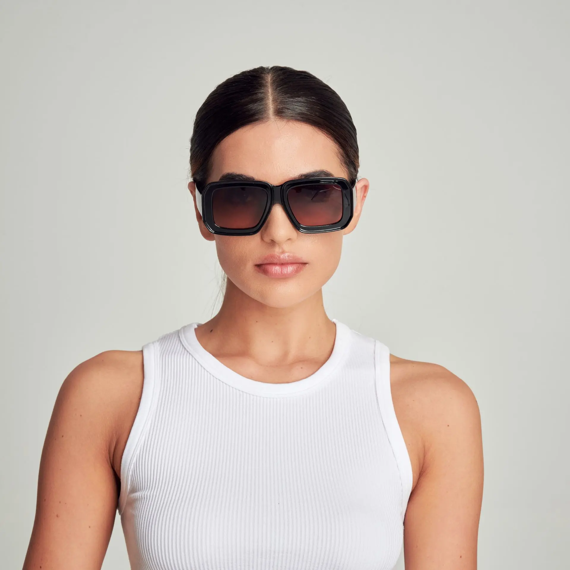Mad Shade Oversized Black Square Sunglasses with Gradient UV400 Lenses - Retro Bold Unisex Style #05 - Image 3