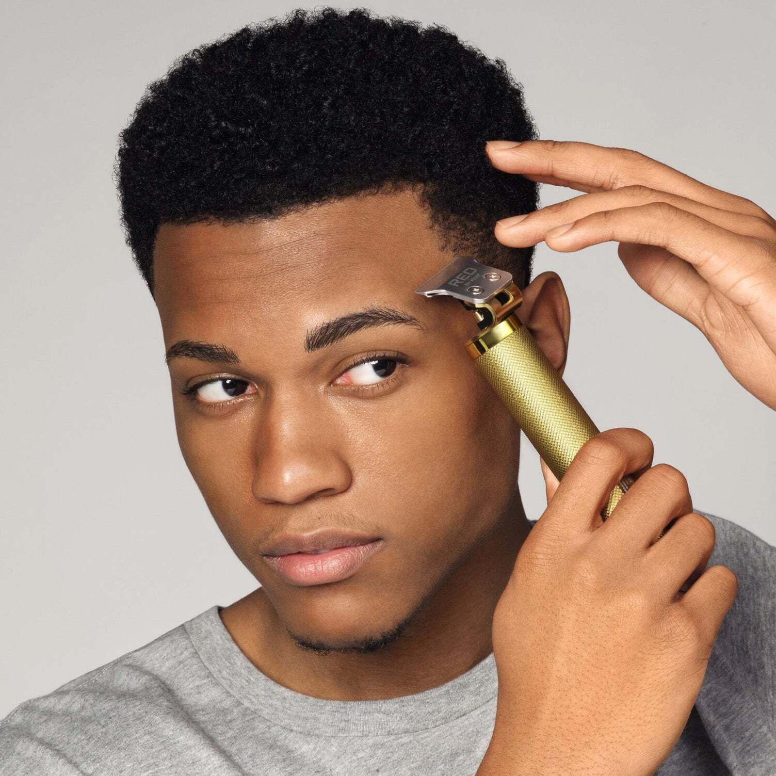 RED by KISS Precision Blade Cordless Trimmer - Gold - Image 8
