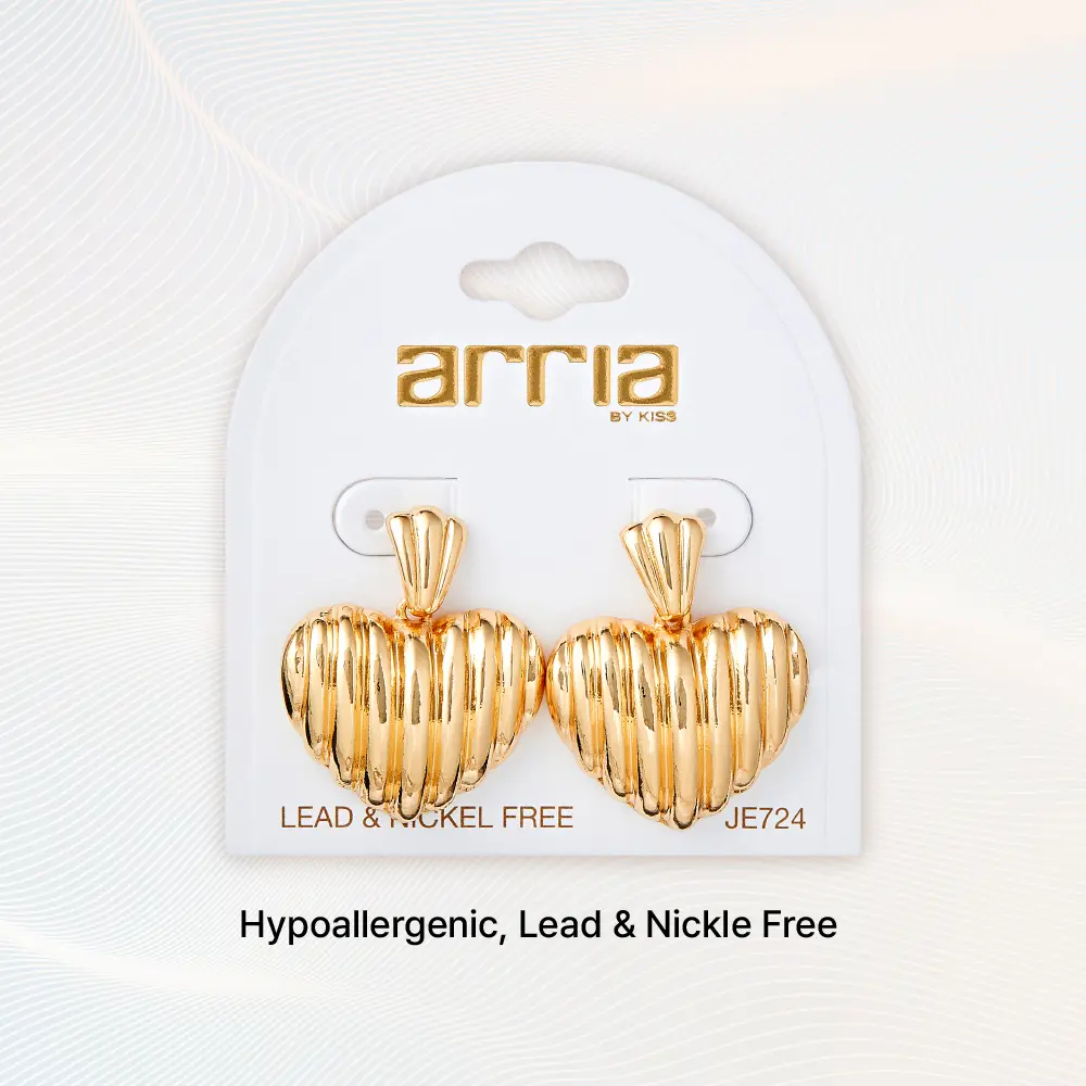 Arria Ribbed Heart Earrings in Gold Tone – 29×35.5mm - Image 3