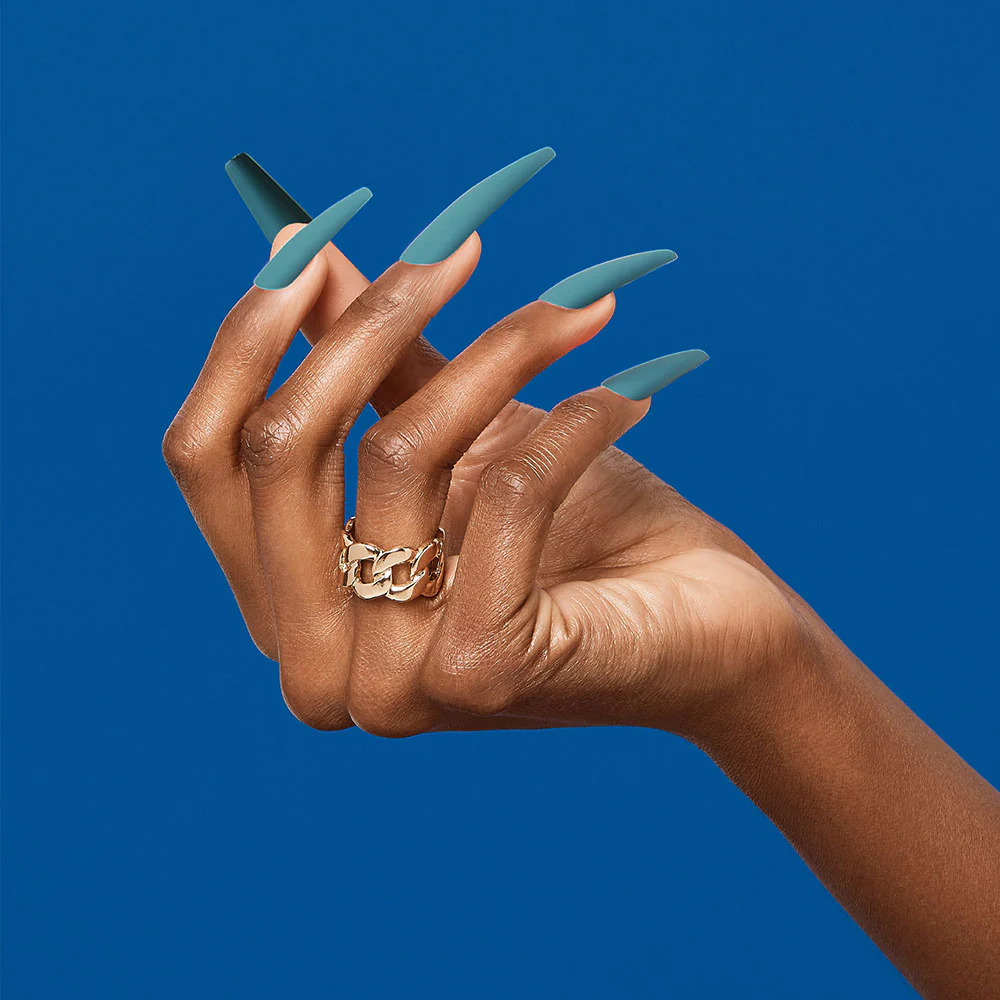 Gold Finger Sculpted Nails - Image 2