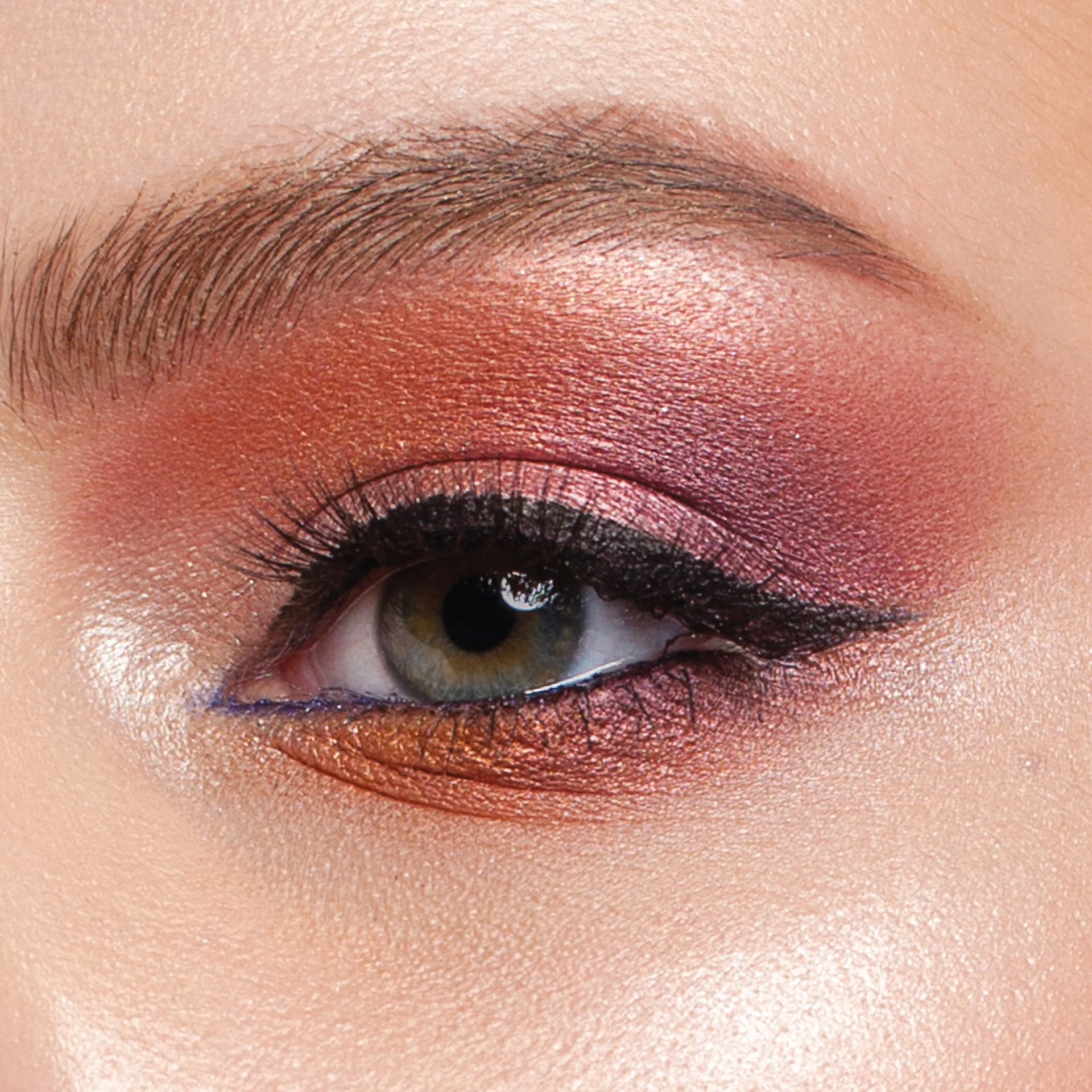 Kiss New York Shadow Palette - Image 2