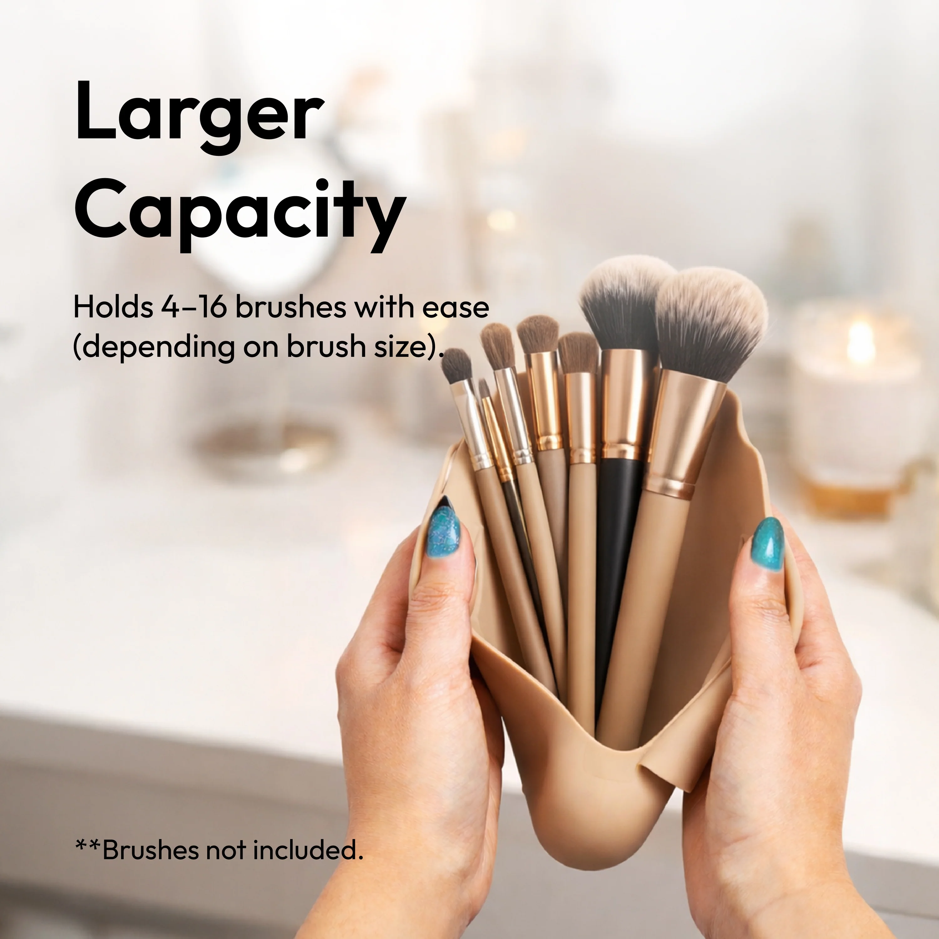 éclat Silicone Makeup Brush Travel Holder 3-in-1 Magnetic Pouch & Cleaner Mat - Image 2