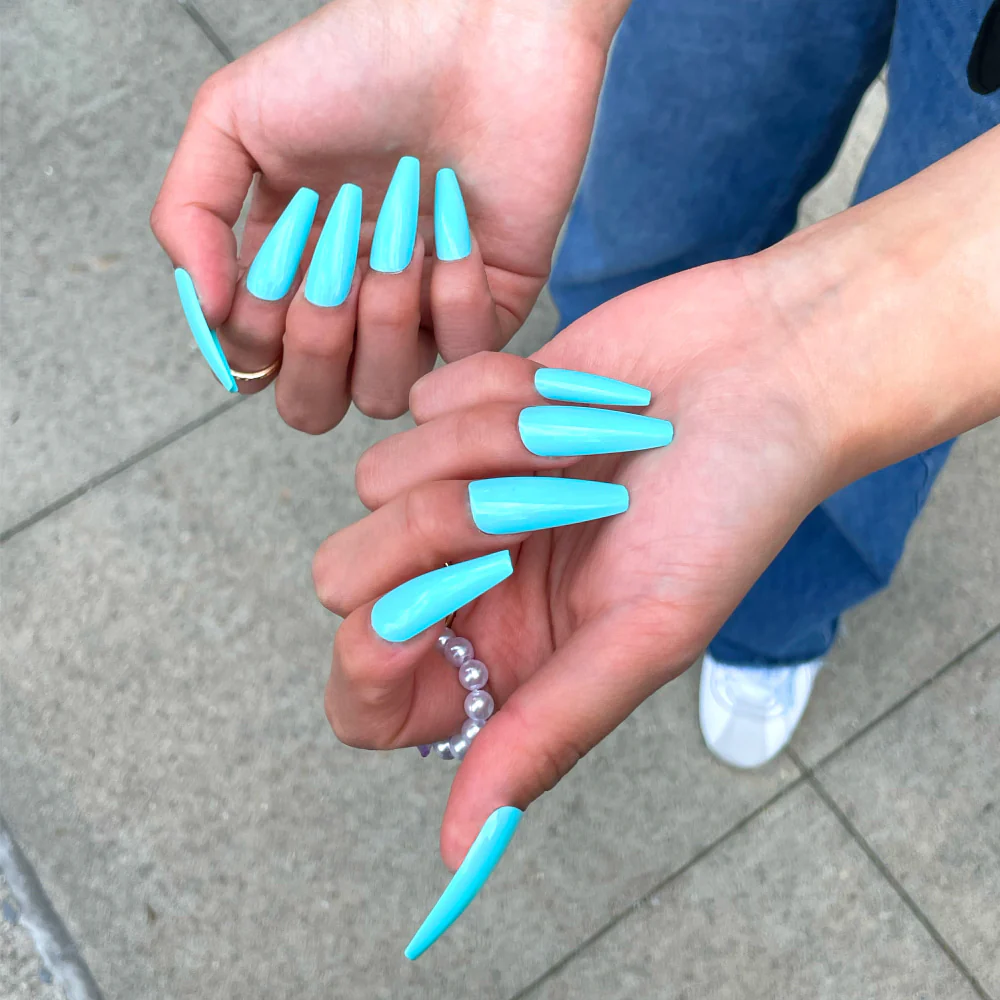 Gold Finger Solid Color Nails - Image 2