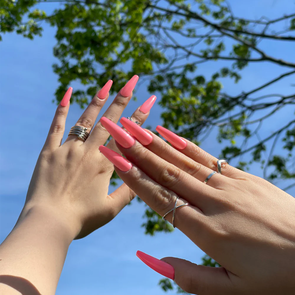 Gold Finger Solid Color Nails - Image 3