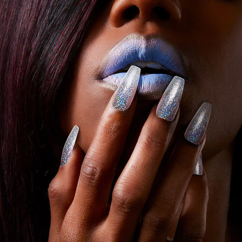 Gold Finger Special Effect Nails - Image 2
