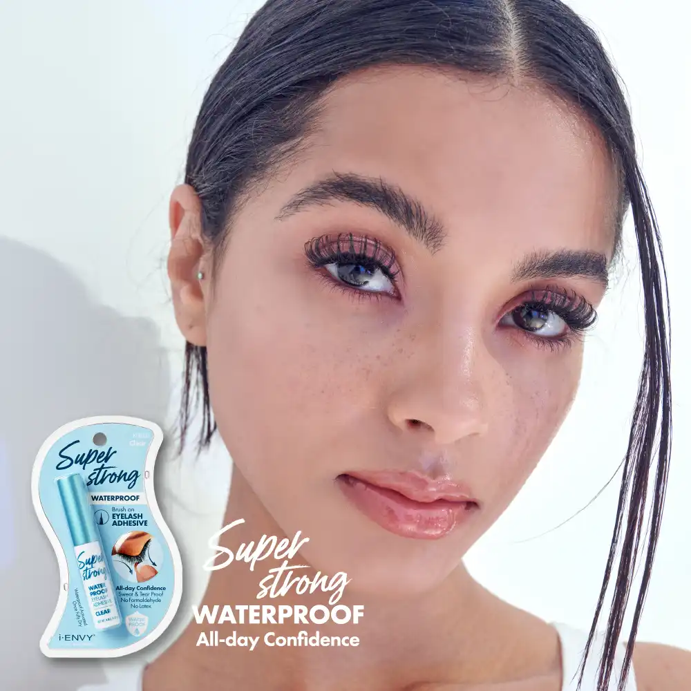 I-ENVY Super Strong Waterproof Clear Lash Glue - Image 4