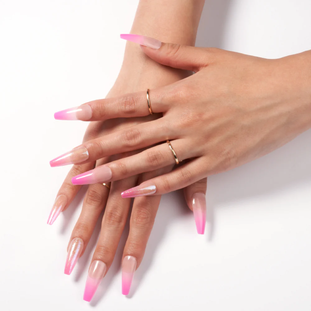 Gold Finger Trendy Nails - Image 2