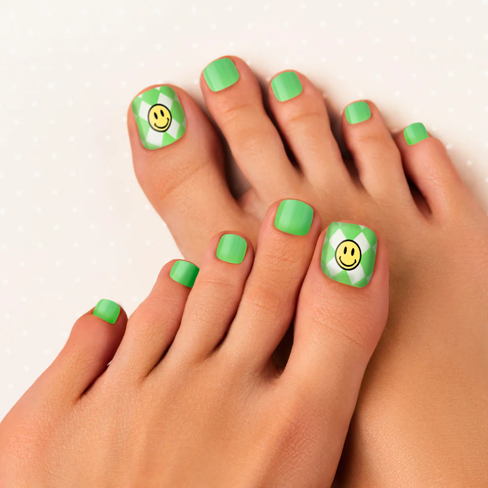 Gold Finger Trendy Wider Fit Toenails - Smiley - Image 2