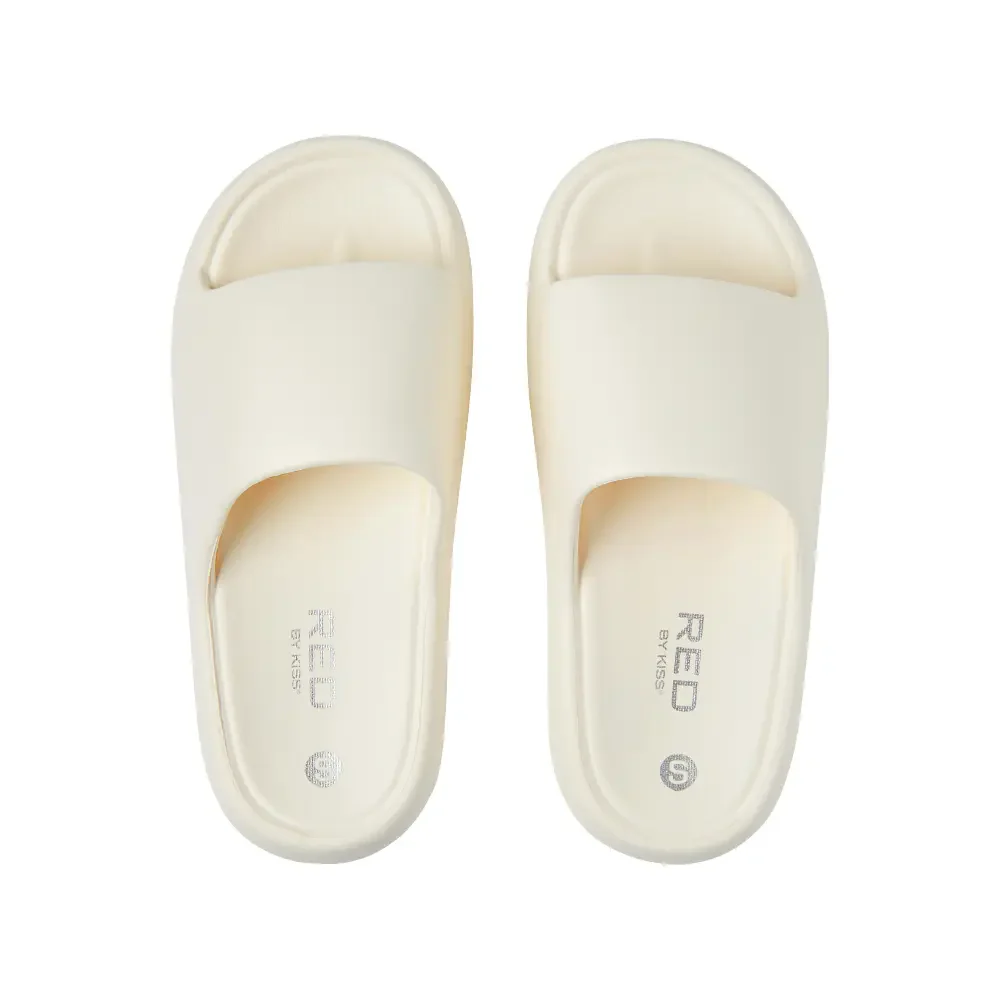 RED by KISS Ultra-Soft Cloud Slippers Cushioned Support & Waterproof for Everyday Wear - Image 3
